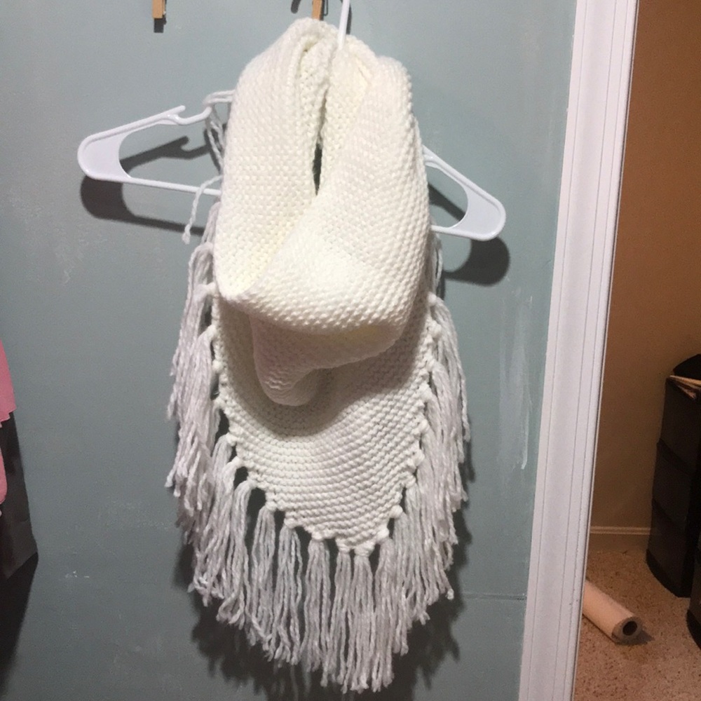White wool infinity scarf